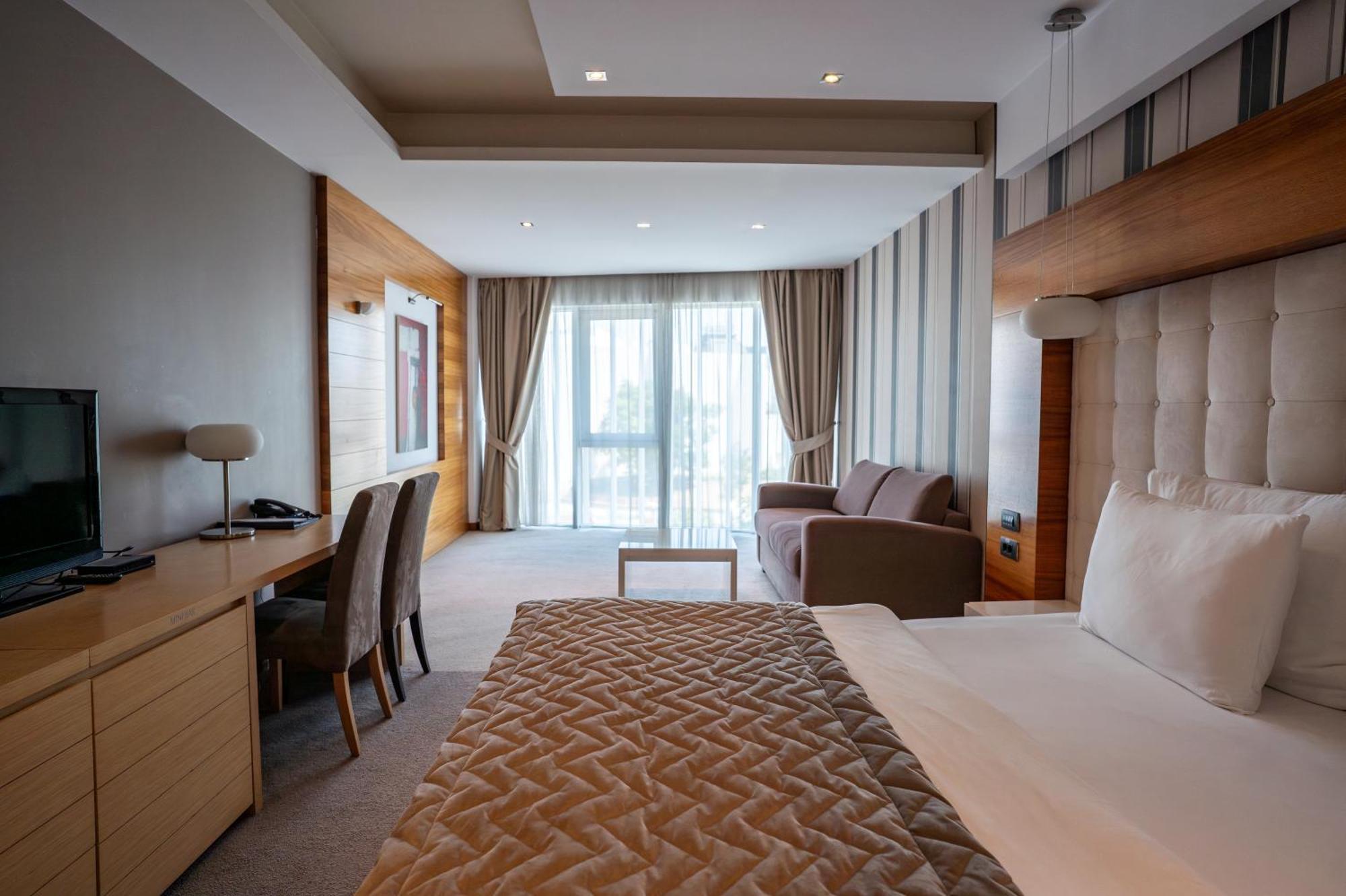 Garni Hotel Centar Novi Sad Extérieur photo